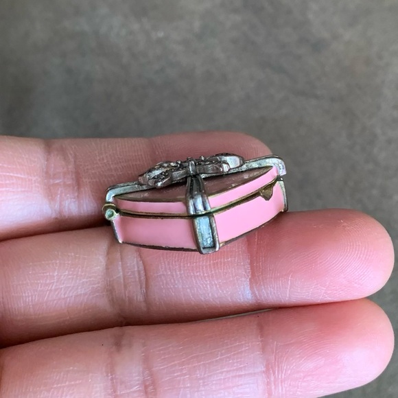 Retired Juicy Couture 2009 Limited Edition Valentine Box of Chocolates Charm - Picture 13 of 13